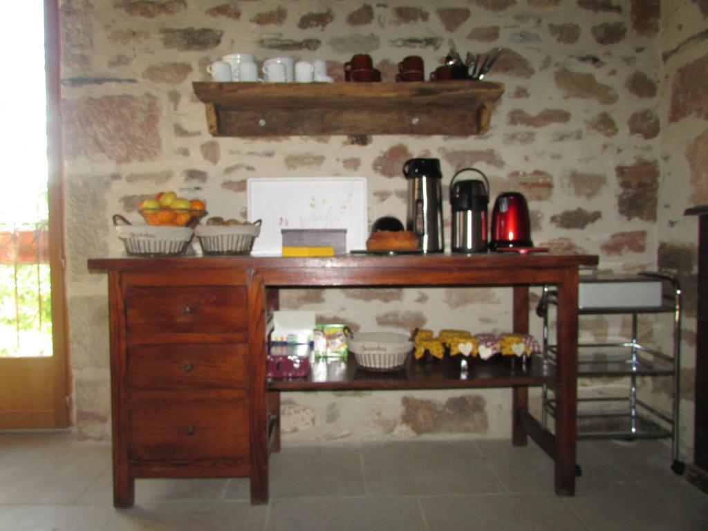 Ecuries De Saint Maurice- Maison D'Hotes De Gondou Lacapelle-Marival Экстерьер фото